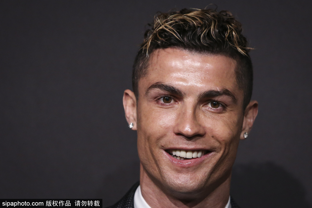 罗体：米兰vs拉齐奥VAR将被停哨；主裁未判点球正确但解释有误（罗体：米兰战拉齐奥涉事VAR或被停哨；主裁不判点球判定正确但解释不当）