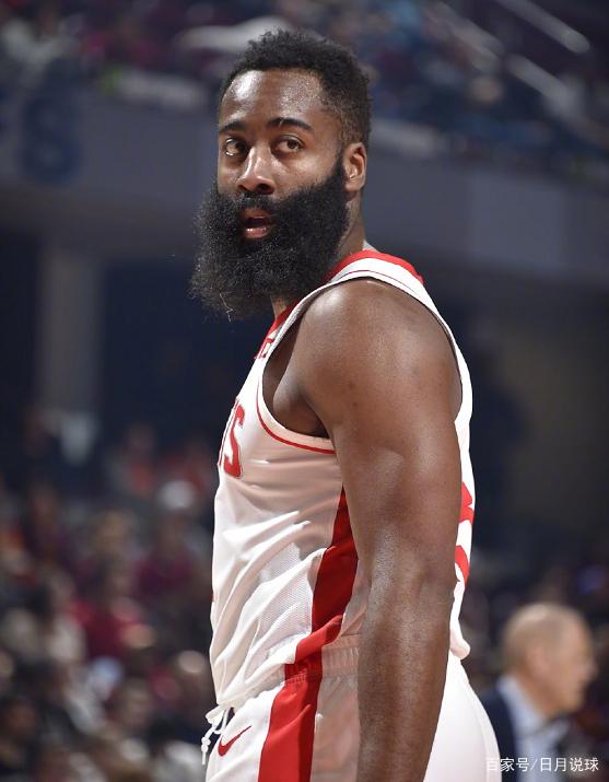 意甲第13轮纪律报告：阿莱格里对裁判出言不逊染红被停赛一场（意甲第13轮纪律通告：阿莱格里因对裁判出言不逊染红，禁赛一场）