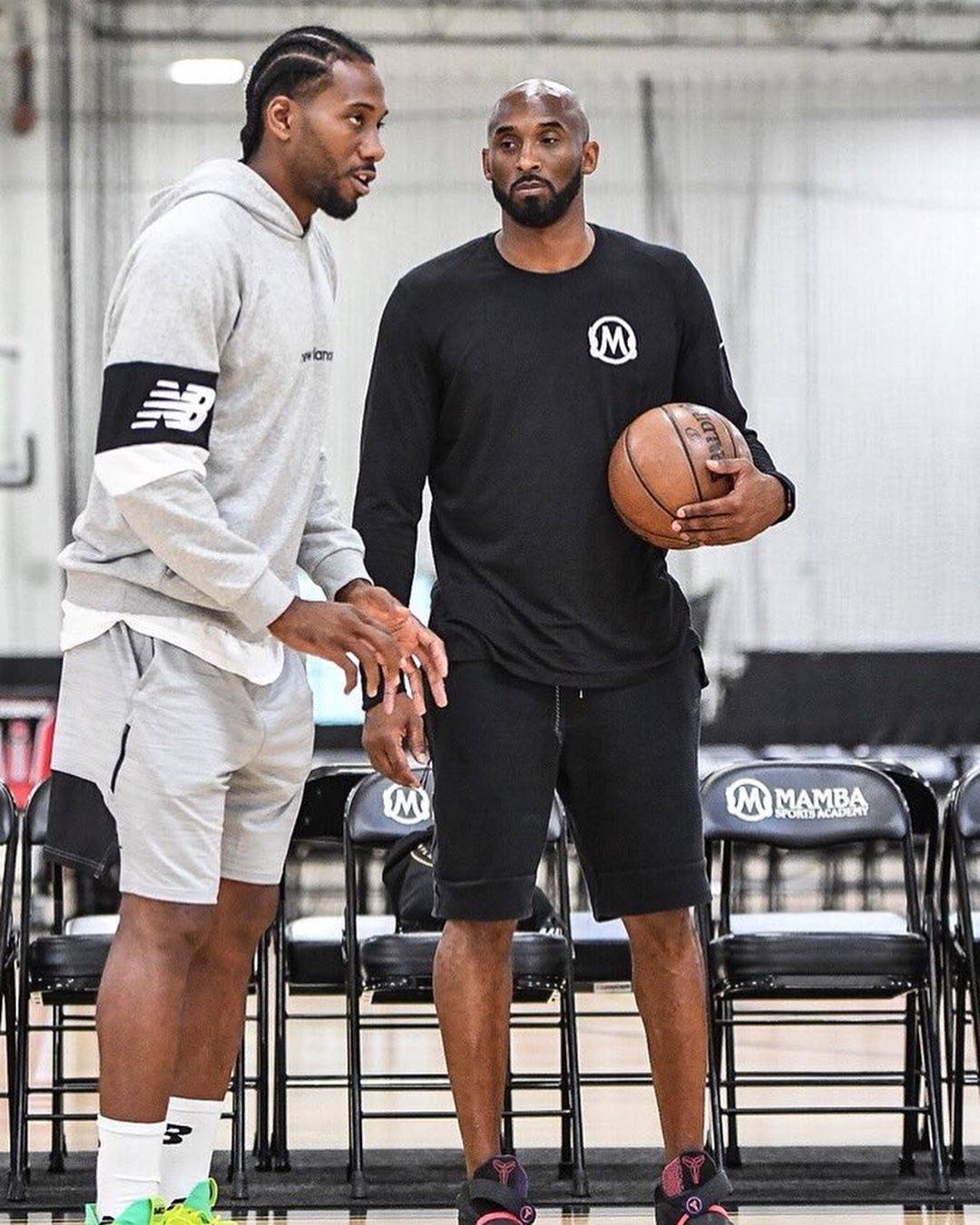 康宁汉姆半场轻取19分5助攻，活塞71分平赛季半场最高（康宁汉姆半场19分5助，活塞71分追平赛季半场最高）