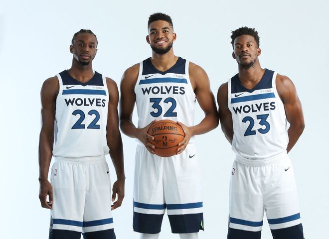 英媒：萨拉赫不太可能会在本周末对布莱顿的联赛里出场（英媒称：萨拉赫周末战布莱顿出场希望渺茫）