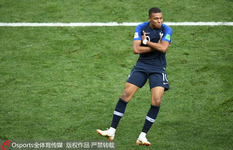 米体：伊尔迪兹想要600万欧年薪，将在赛季结束前继续谈续约（米体：伊尔迪兹期望年薪600万欧，续约谈判将在赛季结束前持续）