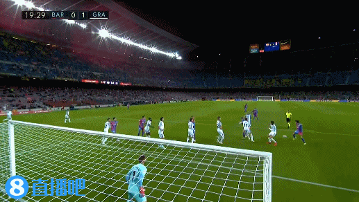 都体：乔纳森·戴维在尤文被孤立，队友从不邀请他聚餐（都体：乔纳森·戴维在尤文遭队内孤立 队友从未邀请其聚餐）