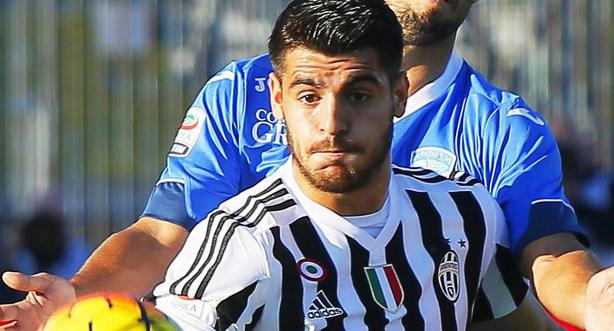 英超官方宣布裁判新规，新科技判罚引争议（英超出台裁判新规，高科技介入判罚引发热议）