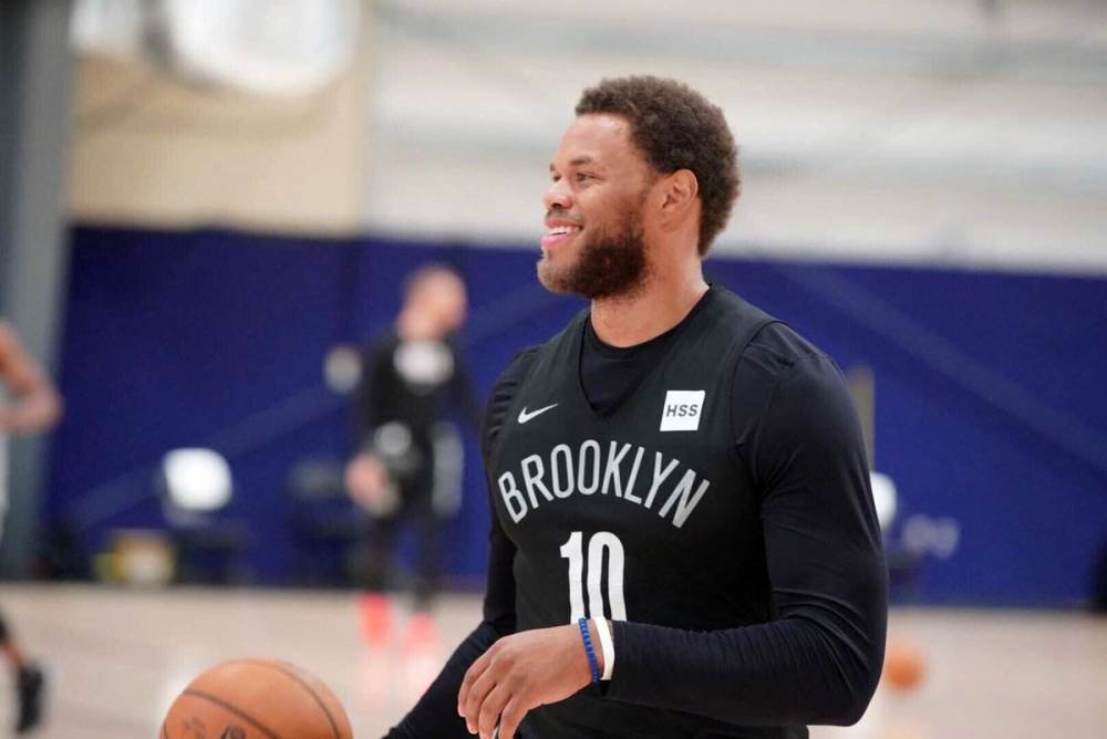 天空体育：维萨预计将在周二回归布伦特福德训练（据天空体育，维萨预计周二重返布伦特福德训练场）