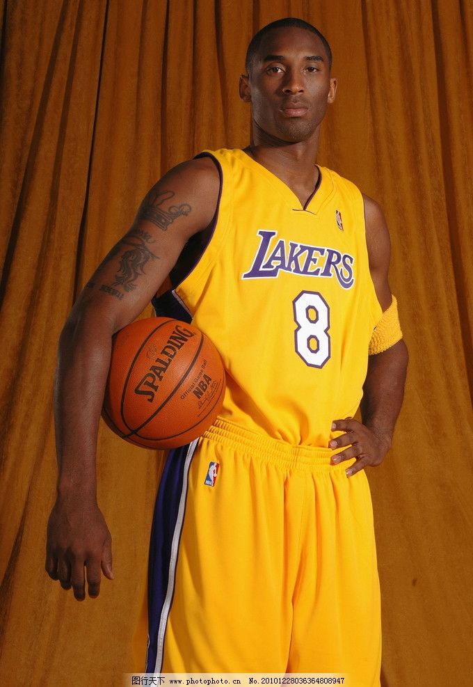 足坛17位亿欧先生分布：英超西甲各7人领跑 意甲...（足坛17位转会费过亿欧球星分布：英超、西甲各7人领跑，意甲紧随其后）