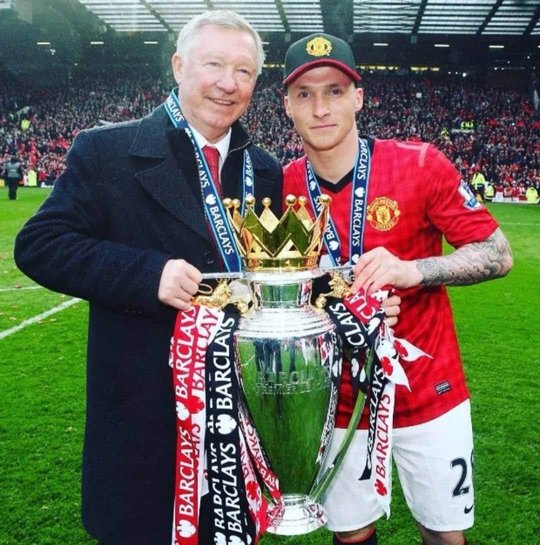 皇马欧冠大名单：姆巴佩、维尼修斯领衔，赫伊森、裤袜缺席（皇马欧冠名单出炉：姆巴佩携维尼修斯压阵，赫伊森与库尔图瓦缺席）